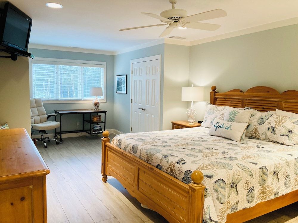 Villa, Multiple Beds, Kitchen, Pool View (40 Turtle Lane)