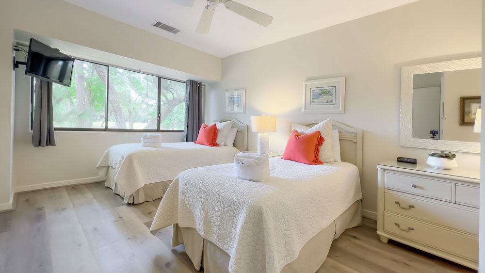 Villa, Multiple Beds, Patio, Golf View (499 Plantation Club Villas)