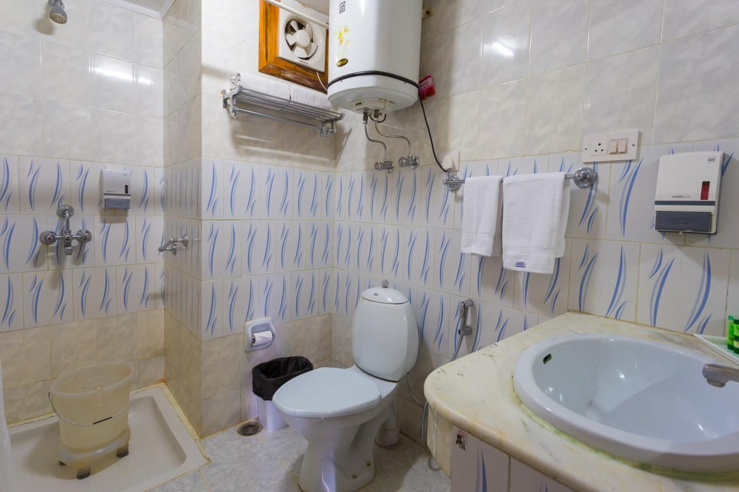 Toshali Royal View Shimla Royal Executive Deluxe Valley View Without Balcony 5