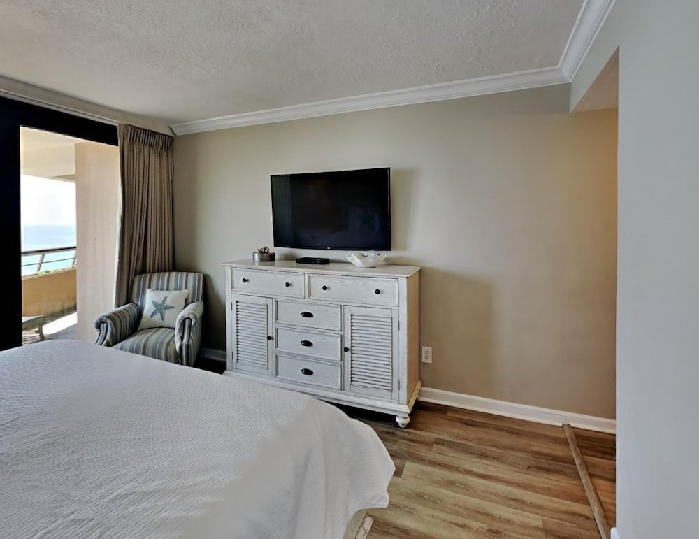 Condo, Multiple Beds, Balcony, Ocean View (#1402 - No Pets Allowed)