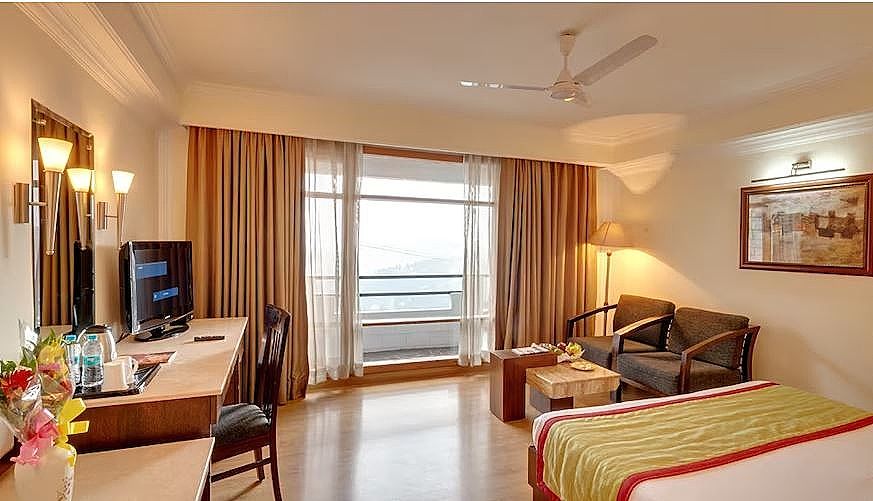 Hotel Combermere Deluxe Room 5