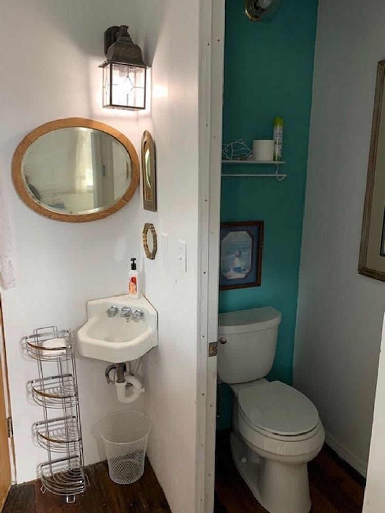 The Purple Martin Inn The Blue Jay's Nest 2