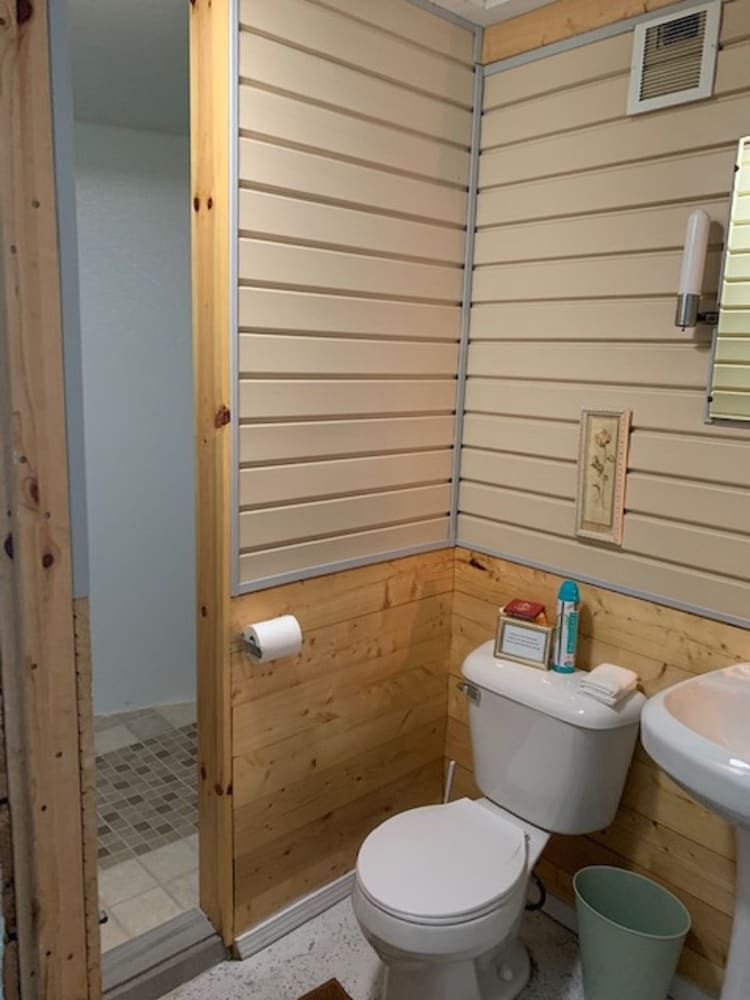 The Purple Martin Inn The Hummingbird's Nest 2