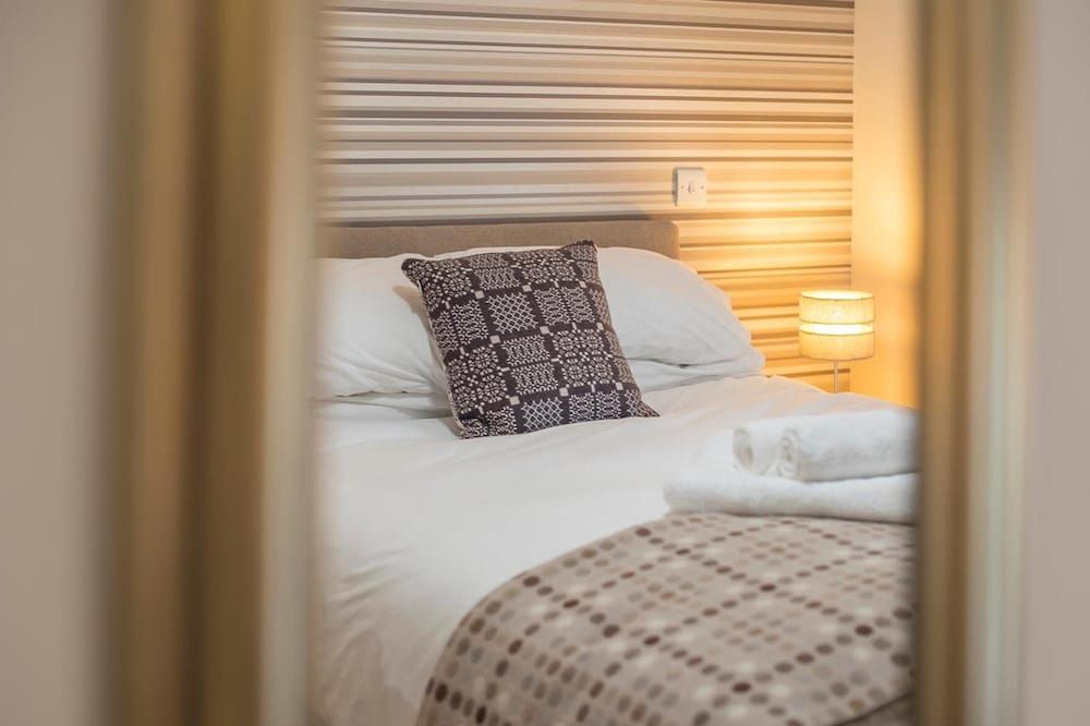 The Nag's Head Inn Double En-suite Room 6