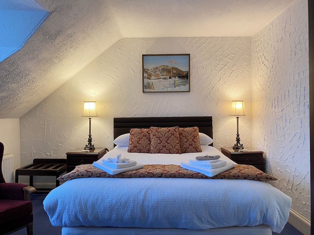 Superior Double Room, Ensuite, Corner (Room 3 Four poster)