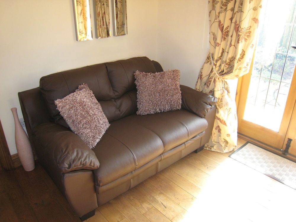 House, 2 Bedrooms