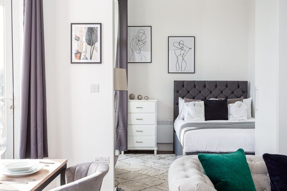 The Regency Apartments