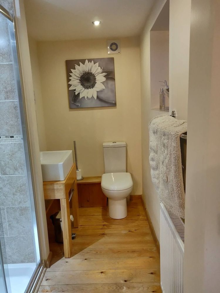 House, 4 Bedrooms, Fireplace, Garden View