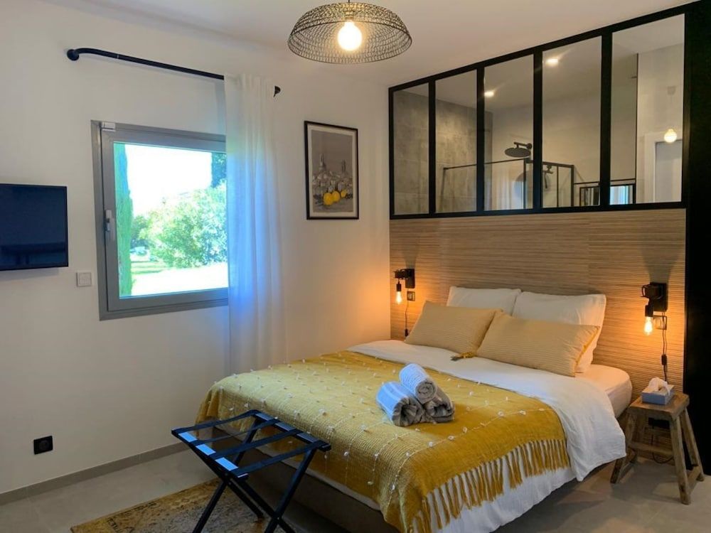 Superior Double Room, Private Bathroom