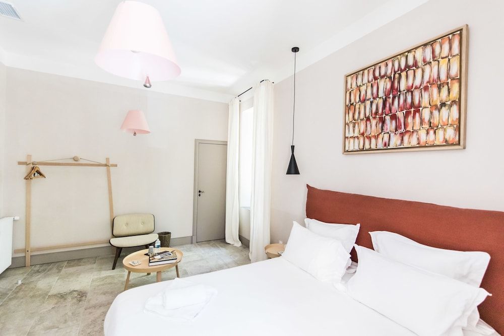 Double Room (1)