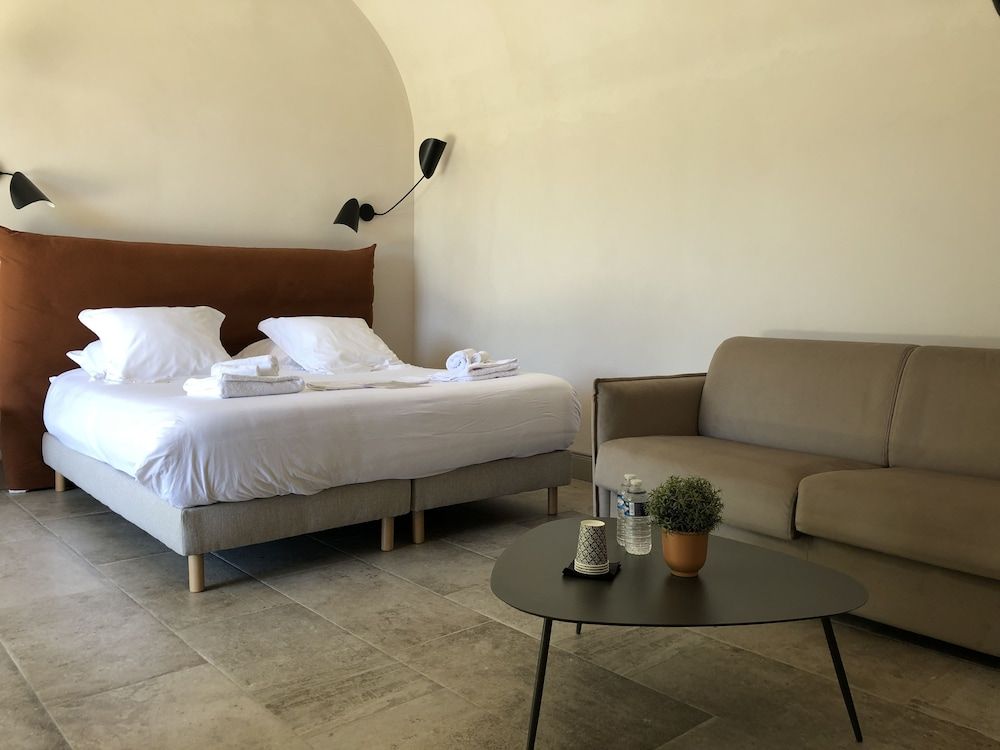 Quadruple Room (6)