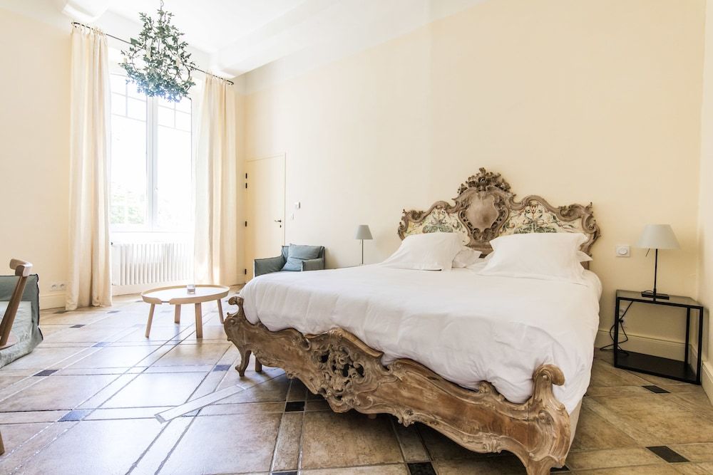 Double Room (4)