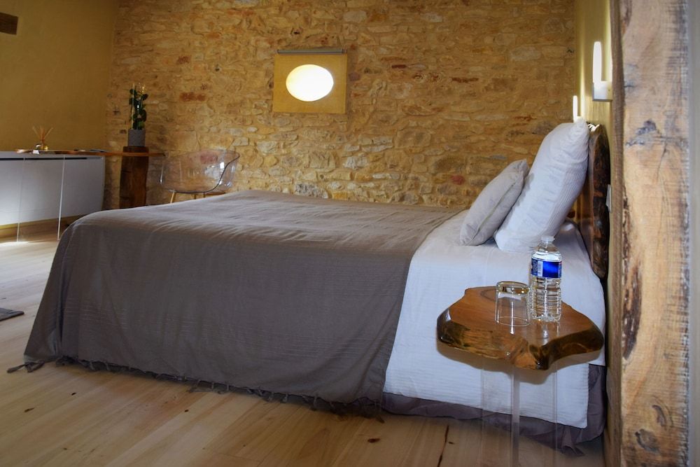 Double Room, 1 King Bed