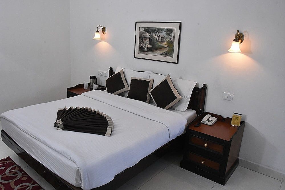 Hotel Asia The Dawn Shimla Deluxe Room 8