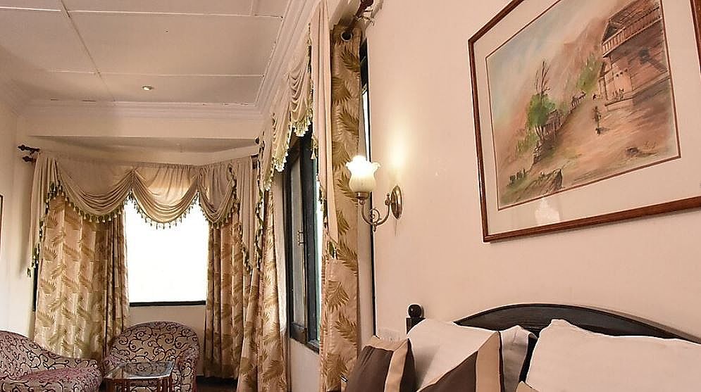 Hotel Asia The Dawn Shimla Deluxe Room 12