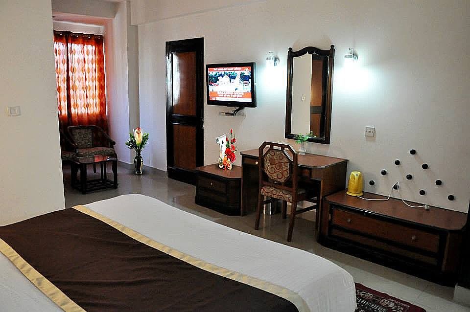 Hotel Asia The Dawn Shimla Deluxe Room 5