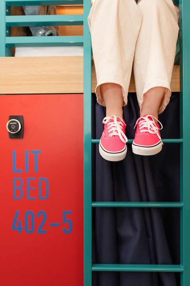 Chambre pour 6 personnes avec Balcon Salle de bain privée
