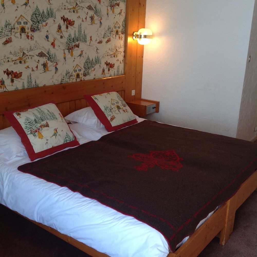 Standard Triple Room Balcony East (Slopes view)