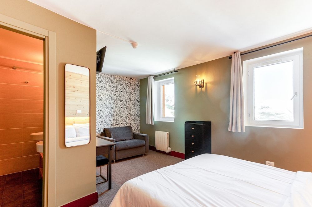 Junior Room, Mountain View