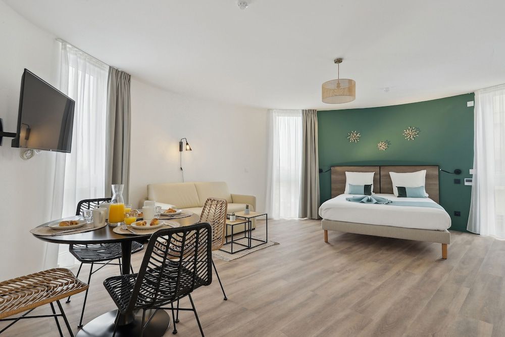Executive Suite, 1 Double Bed with Sofa bed