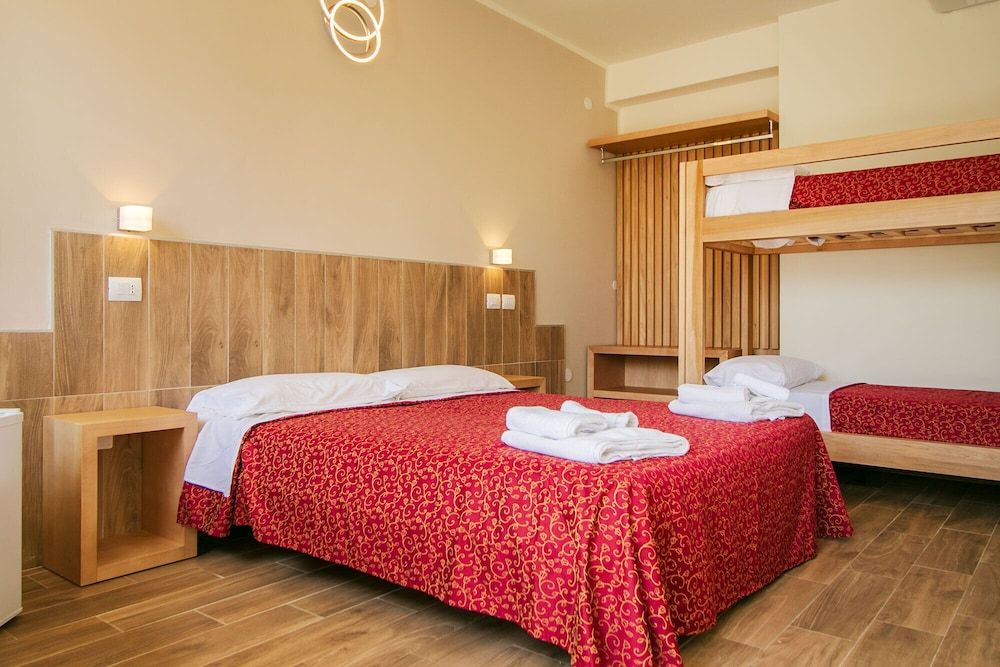 Standard Quadruple Room