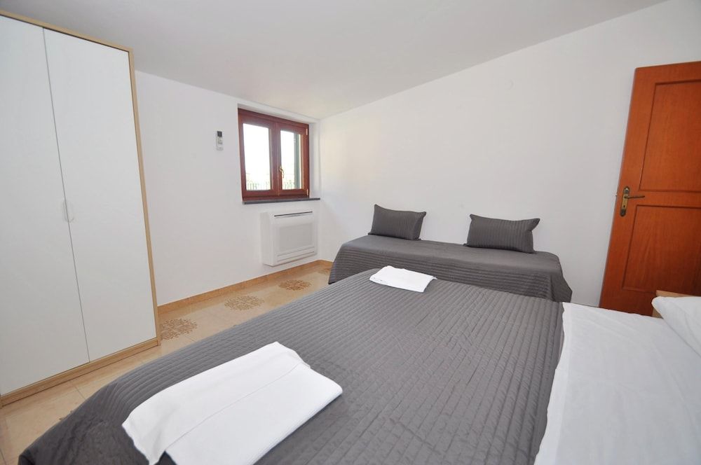 Studio, 1 Queen Bed with Sofa bed, Non Smoking, Sea View