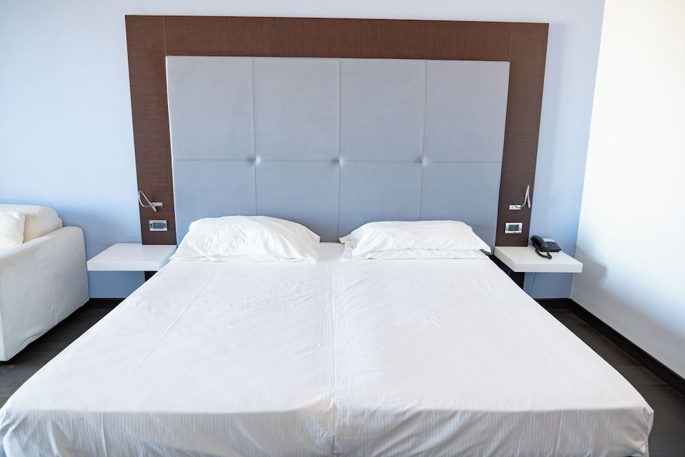 Hotel Napoleon Standard Quadruple Room