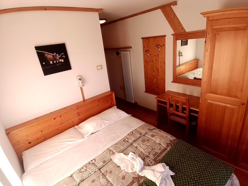 Rifugio Predaia ai Todesci Economy Double Room, Mountain View
