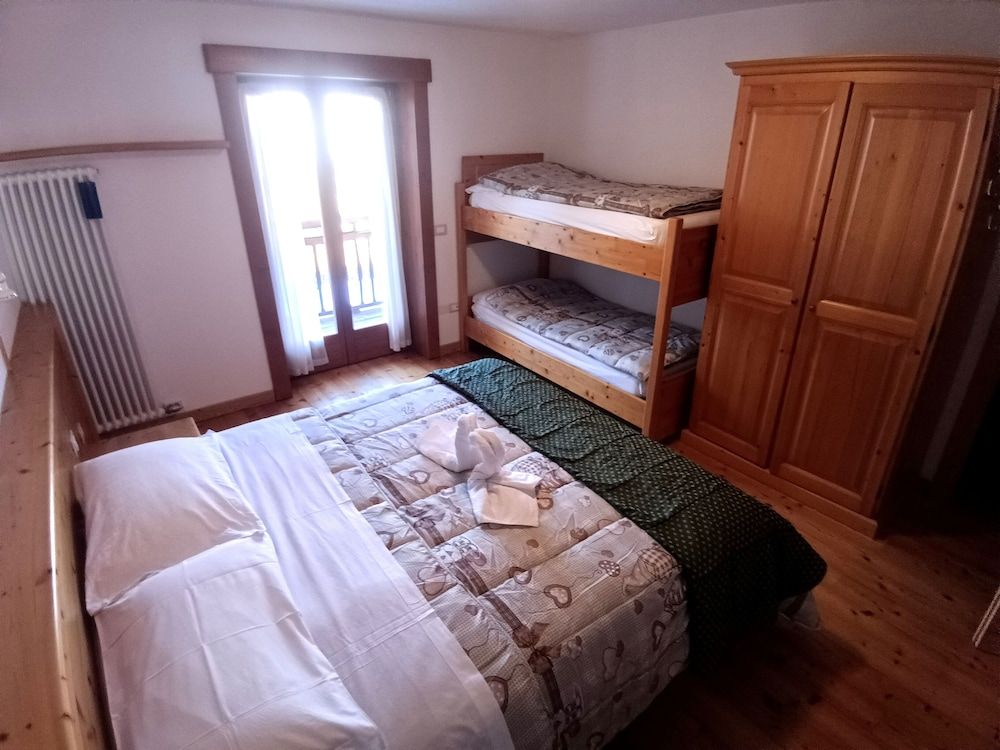 Rifugio Predaia ai Todesci Standard Quadruple Room
