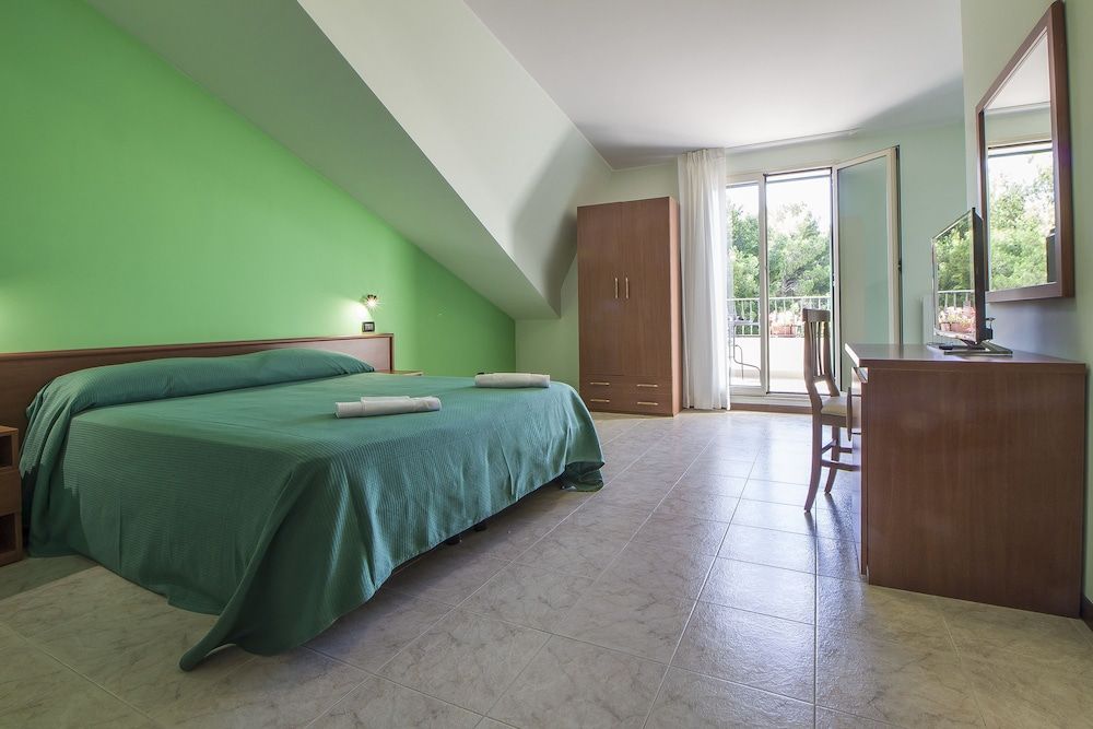 undefined Poggio Active Hotel 4