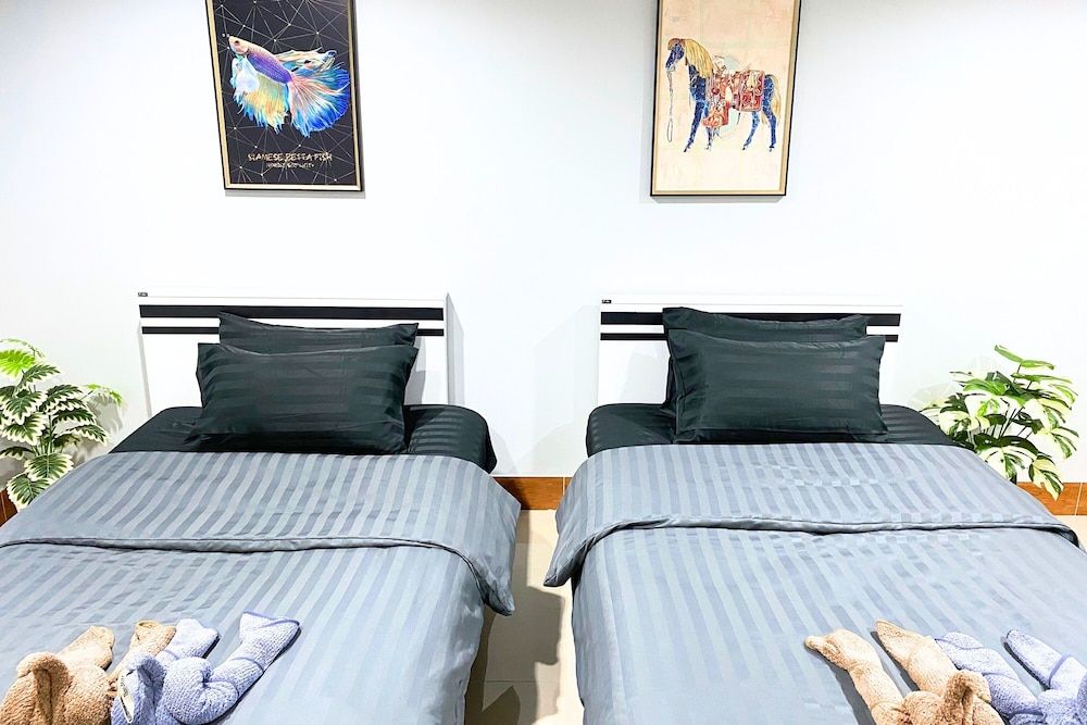 Grand Sansook Omnoi Twin Room 2