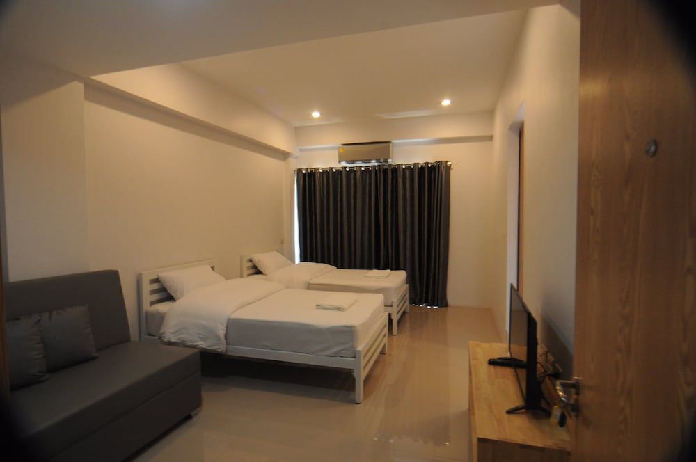 NK Place Standard Twin Room 3