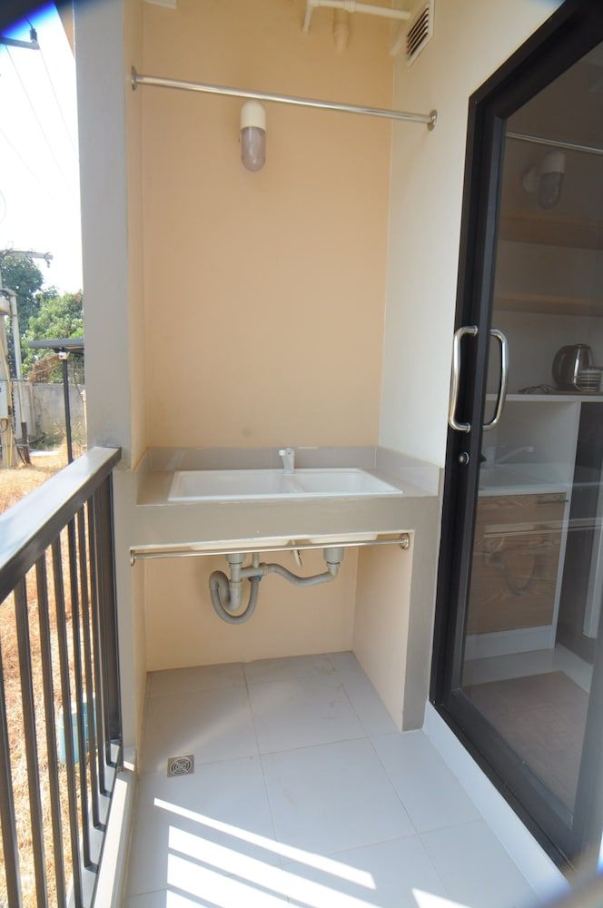 NK Place Standard Twin Room 4