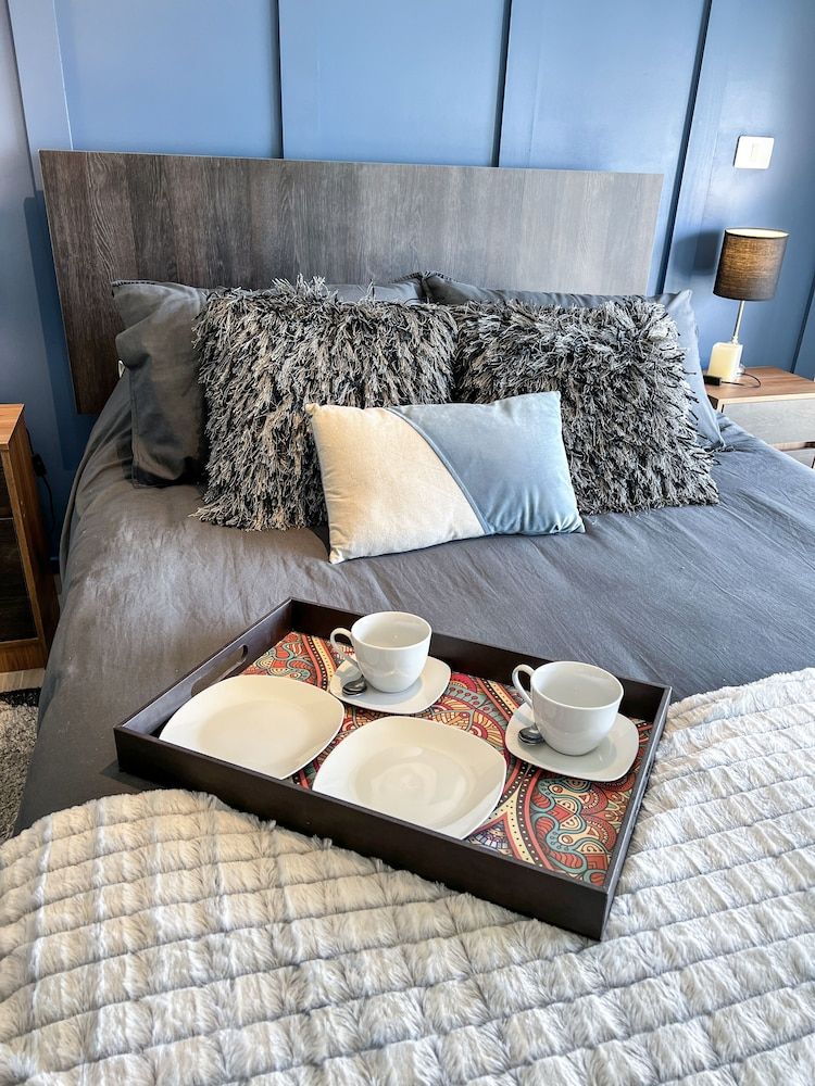 Classic Double Room, 1 Bedroom, Smoking, Partial Sea View