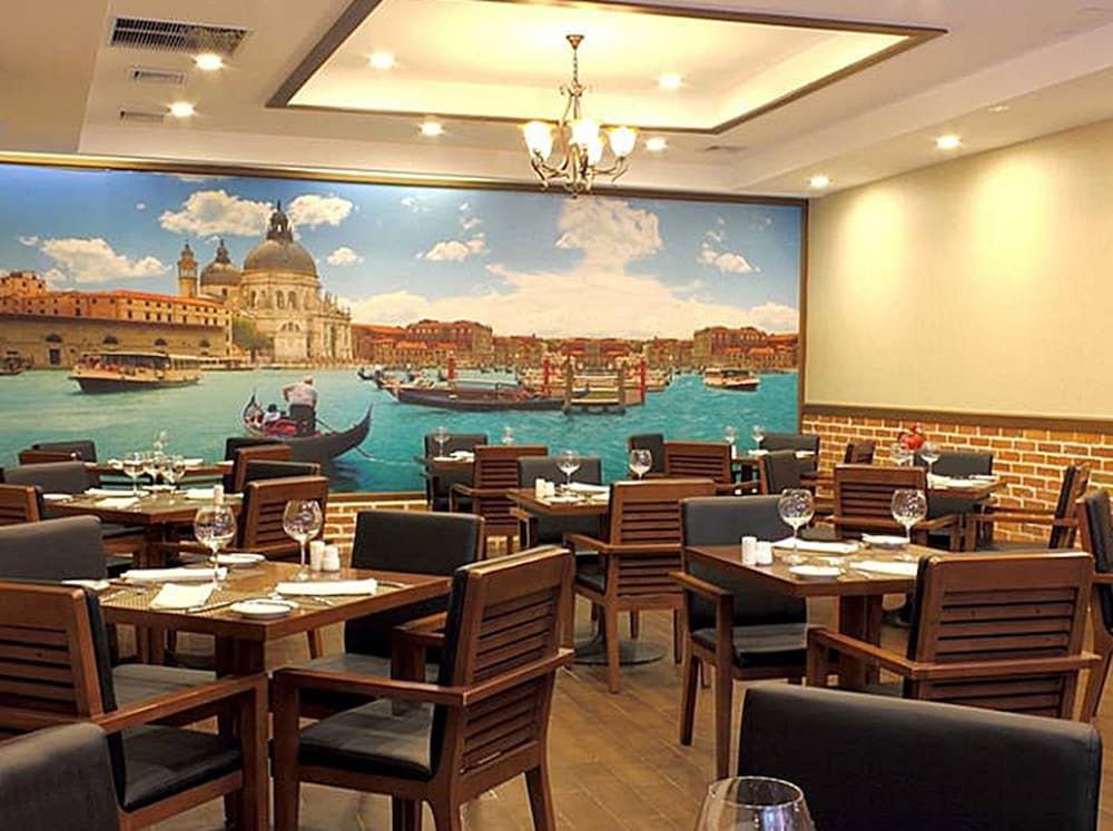 undefined Hotel Stanford Santiago 4