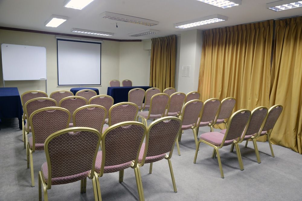 undefined Hotel Stanford Santiago 2