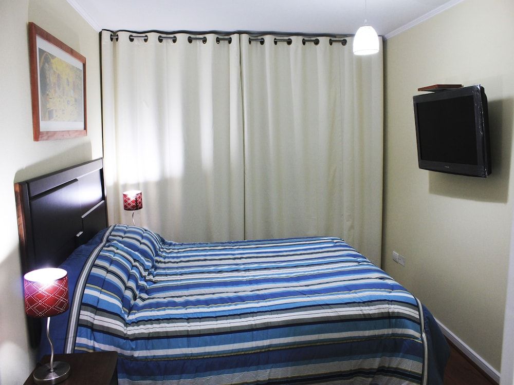 undefined Plaza Paris Amistar