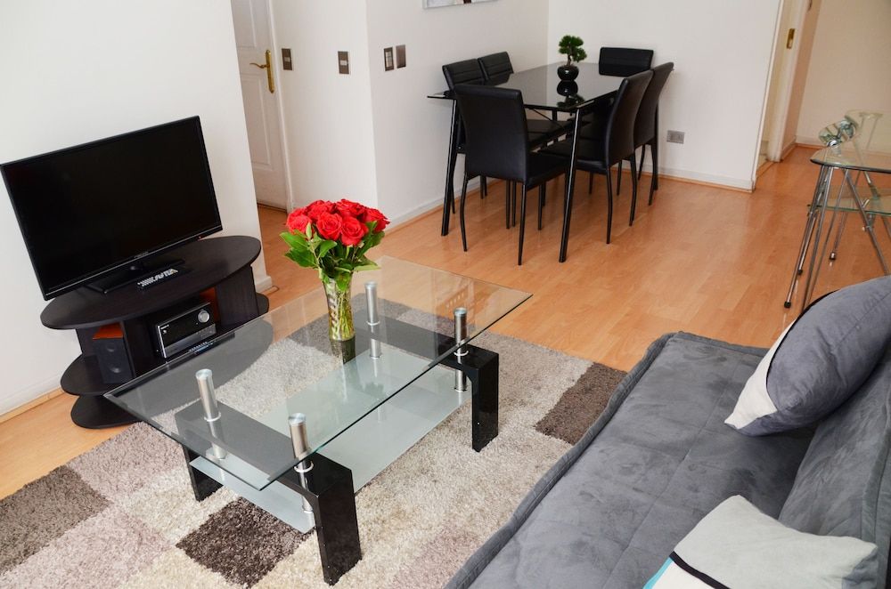 International Suites Apartment, Multiple Beds, Non Smoking 9