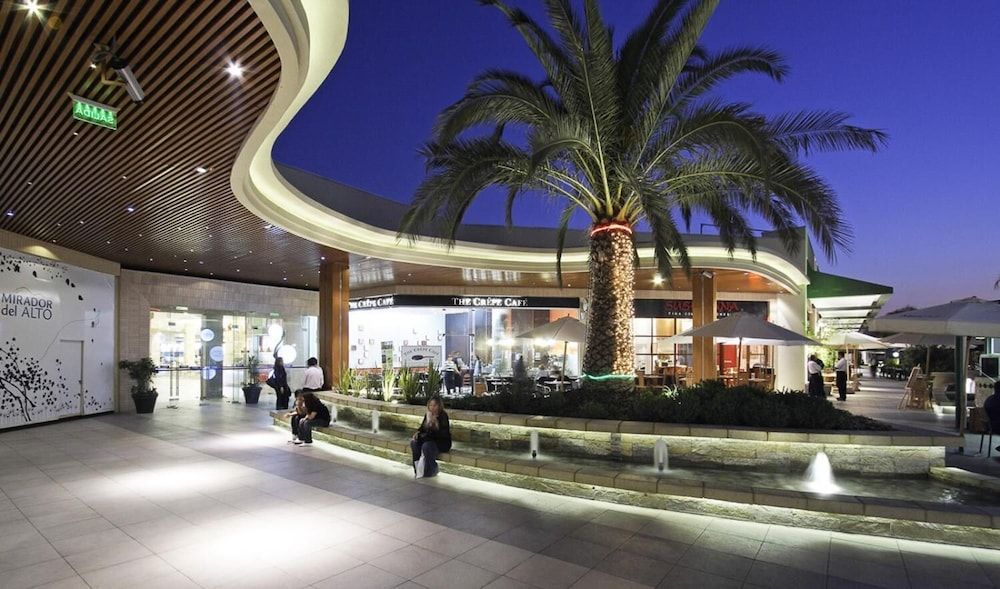 undefined Downtown Getaway 3