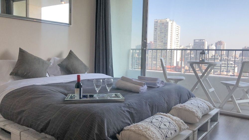 undefined Delightful Downtown Apartment