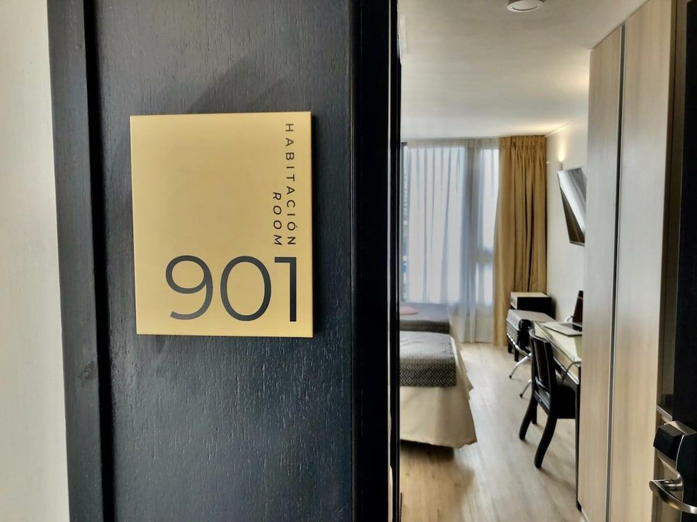 undefined RQ Express Costanera 10