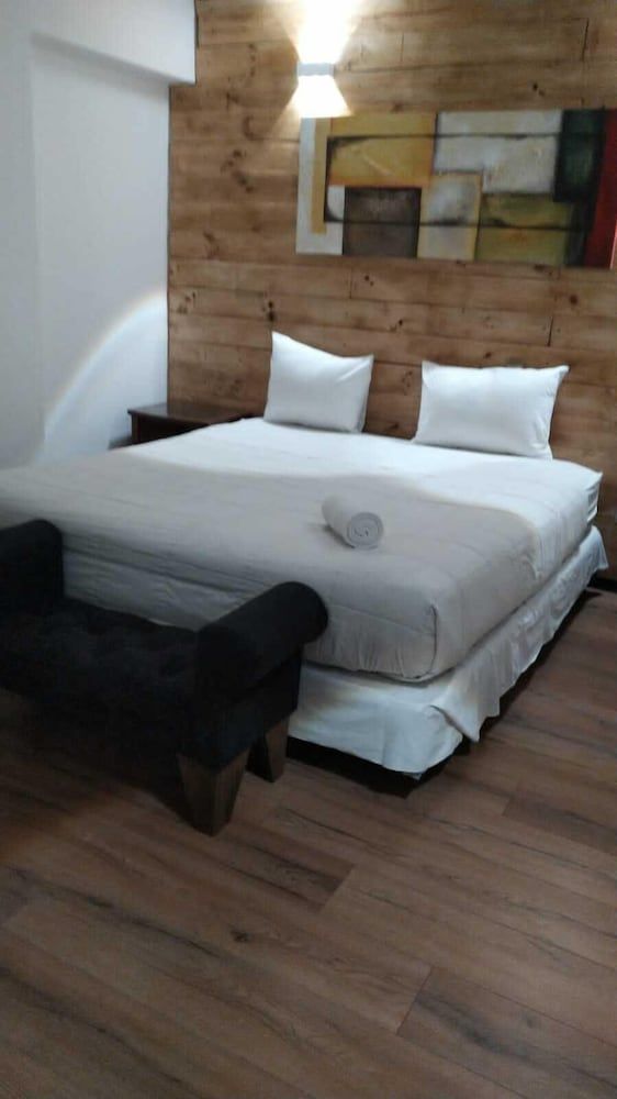 undefined Santa Maria Express 10