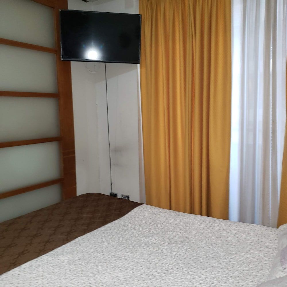 undefined La Avenida Deptos Amoblados 8