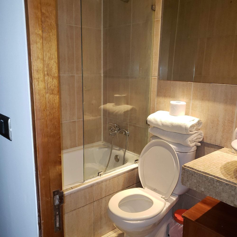 La Avenida Deptos Amoblados Standard Apartment 4