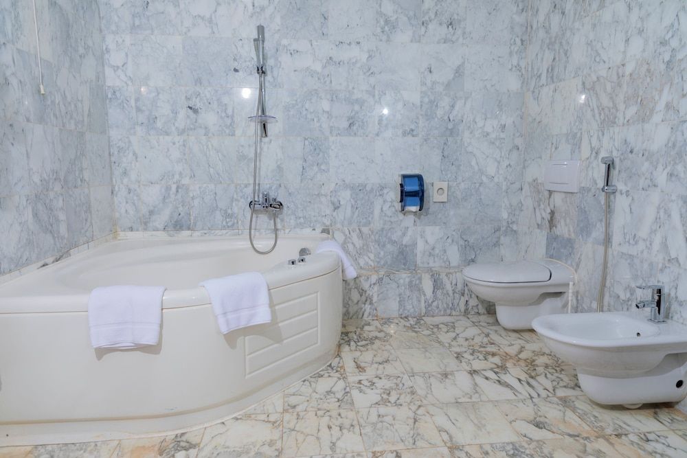 Lancaster Ouaga 2000 Presidential Suite 7