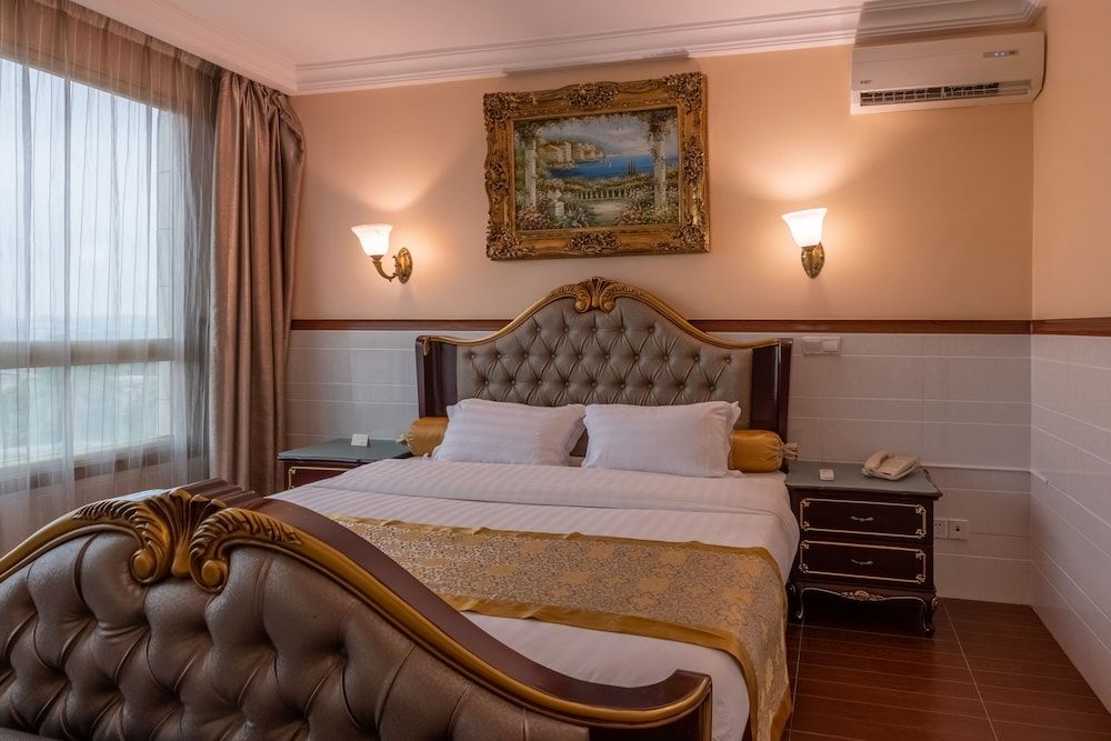 Grand Room