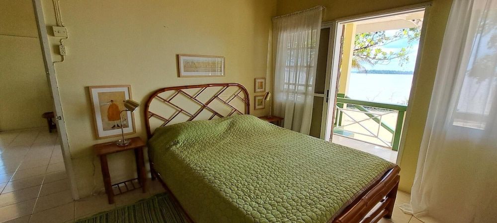 Hurakabra River Resort Cabin 2