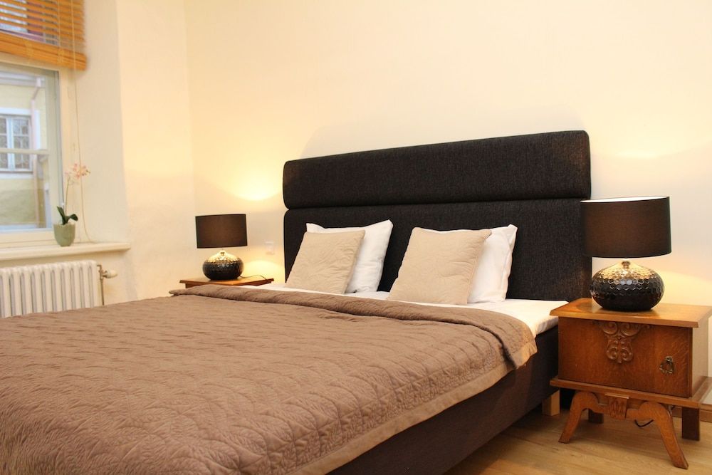 Tallinn City Apartments Toompea Old Town Apartment, 3 Bedrooms, Sauna 9