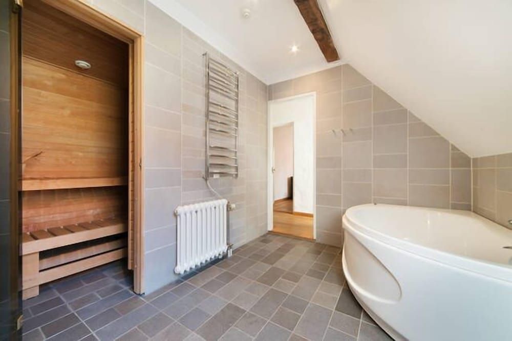 Tallinn City Apartments Toompea Old Town Apartment, 2 Bedrooms, Sauna 201