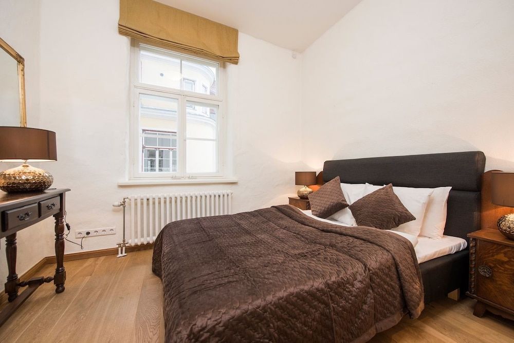 Tallinn City Apartments Toompea Old Town Apartment, 3 Bedrooms, Sauna 7
